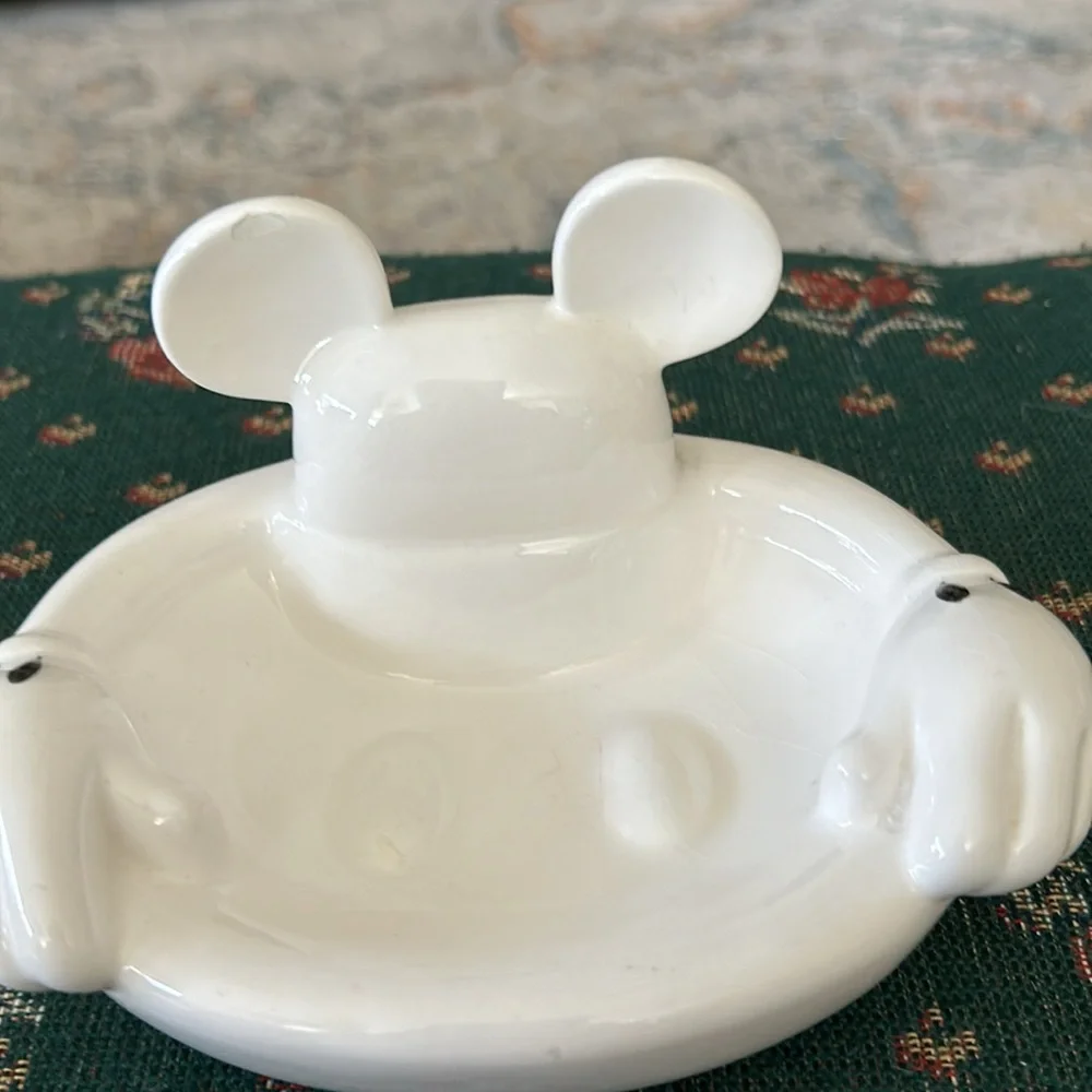 Disney vintage  kitchen Mickey soap dish ceramic 6“ x 4“